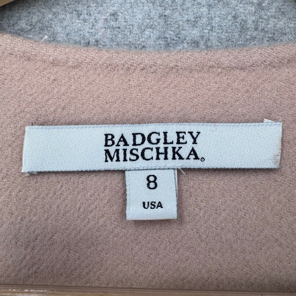 Badgley Mischka Pink Wool Collarless Asymmetrical Snap Jacket Size 8 *TINY FLAW - Picture 2 of 13